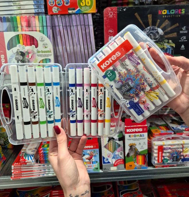 ✨ SOUTĚŽ ✨ o nové akrylové fixy KORES!❤️ Chcete vyhrát tuhle krásnou sadu akrylových fix v plastovém kufříku?🎨 Zapojte se...